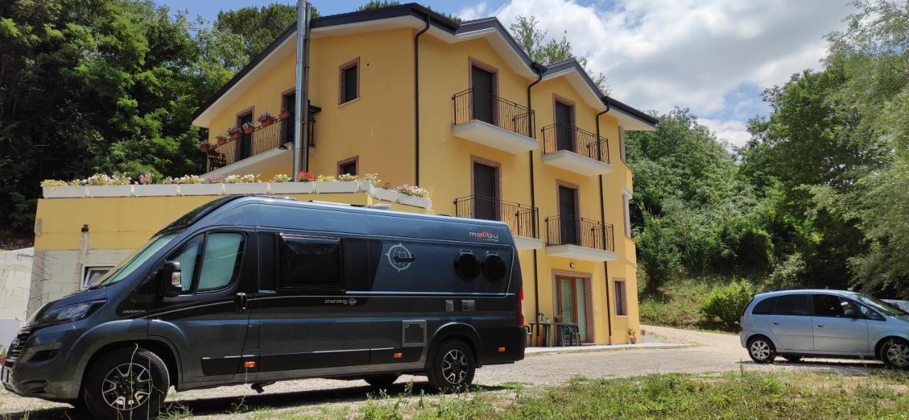 Villa Center Appartamenti Nel Verde In Citta Campobasso Luaran gambar