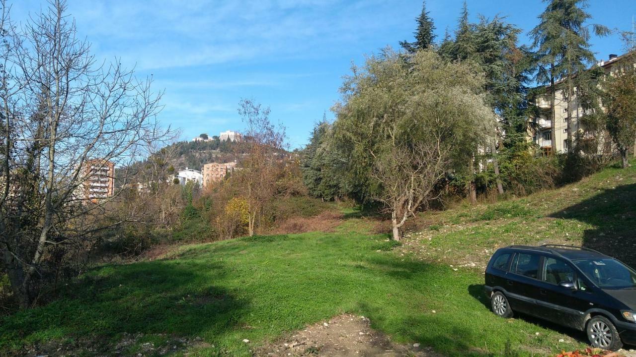Villa Center Appartamenti Nel Verde In Citta Campobasso Luaran gambar
